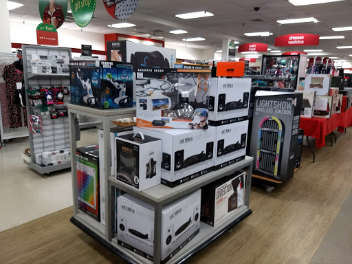 Shopping Mall «Intracoastal Mall», reviews and photos, 3881 NE 163rd St, North Miami Beach, FL 33160, USA