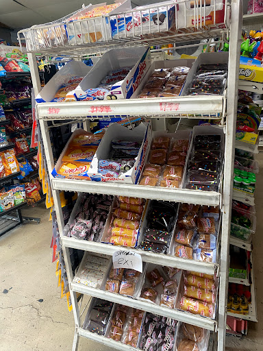 Grocery Store «Parkview Market», reviews and photos, 515 S Cardinal Ave, Stockton, CA 95215, USA