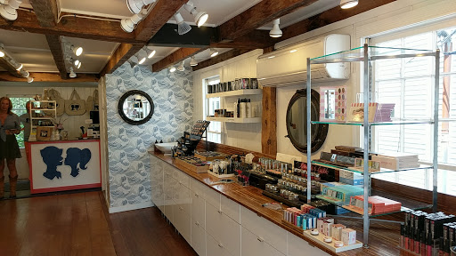 Kiss and Makeup, 244 Commercial St, Provincetown, MA 02657, USA, 