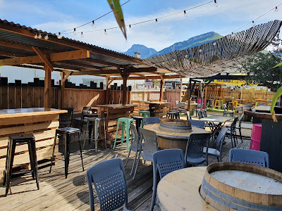 Le LOCAL Restaurant et Lieu de vie à Saint-Egrève