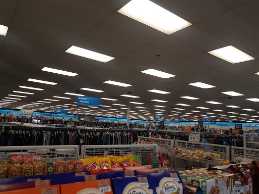 Clothing Store «Ross Dress for Less», reviews and photos, 3425 E Foothill Blvd, Pasadena, CA 91107, USA