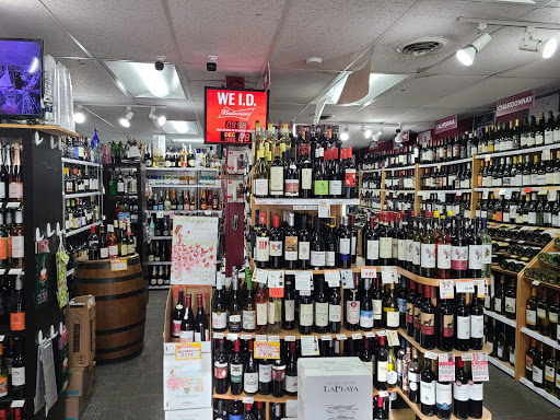 Wine Store «Wine Cellars 4 LLC», reviews and photos, 68 Farmington Ave, Farmington, CT 06032, USA