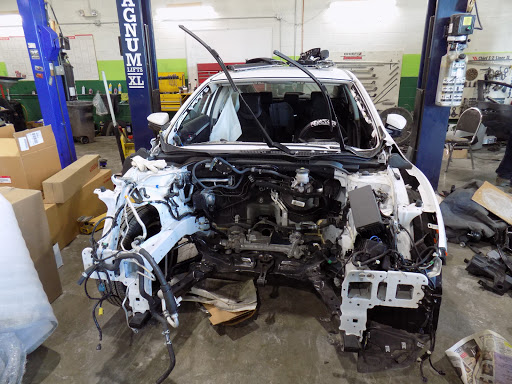 Auto Body Shop «Potomac Auto Body and Service», reviews and photos, 4003 Westfax Dr f, Chantilly, VA 20151, USA