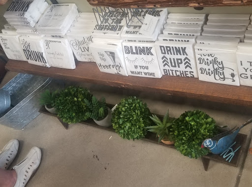 Shopping Mall «Mercado Del Lago Mall», reviews and photos, 8320 N Hayden Rd, Scottsdale, AZ 85258, USA