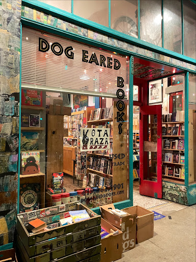 Book Store «Dog Eared Books», reviews and photos, 900 Valencia St, San Francisco, CA 94110, USA
