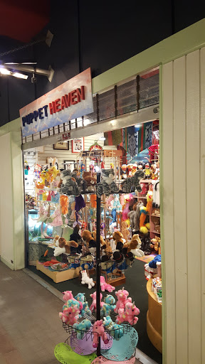 Shopping Mall «Crystal City Shops», reviews and photos, 2200 Crystal Dr, Arlington, VA 22202, USA