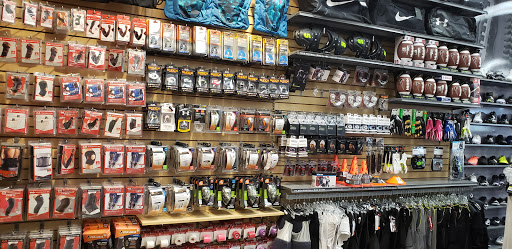 Shoe Store «Hibbett Sports», reviews and photos, 2048 W Oaklawn Rd #230, Pleasanton, TX 78064, USA