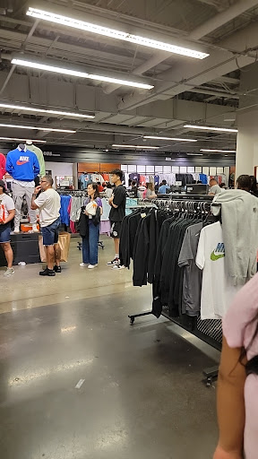 Clothing Store «Nike Factory Store», reviews and photos, 651 Kapkowski Rd #150, Elizabeth, NJ 07201, USA