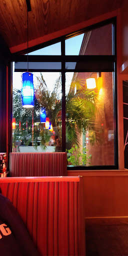 Applebees Grill Bar image