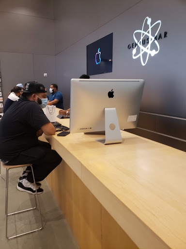 Computer Store «Apple Ridge Hill», reviews and photos, 143 Market Street, Yonkers, NY 10710, USA