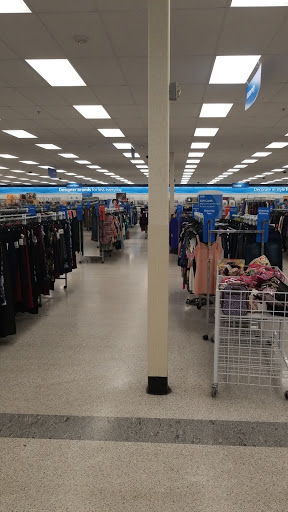 Clothing Store «Ross Dress for Less», reviews and photos, 120 Glynn Isle, Brunswick, GA 31525, USA
