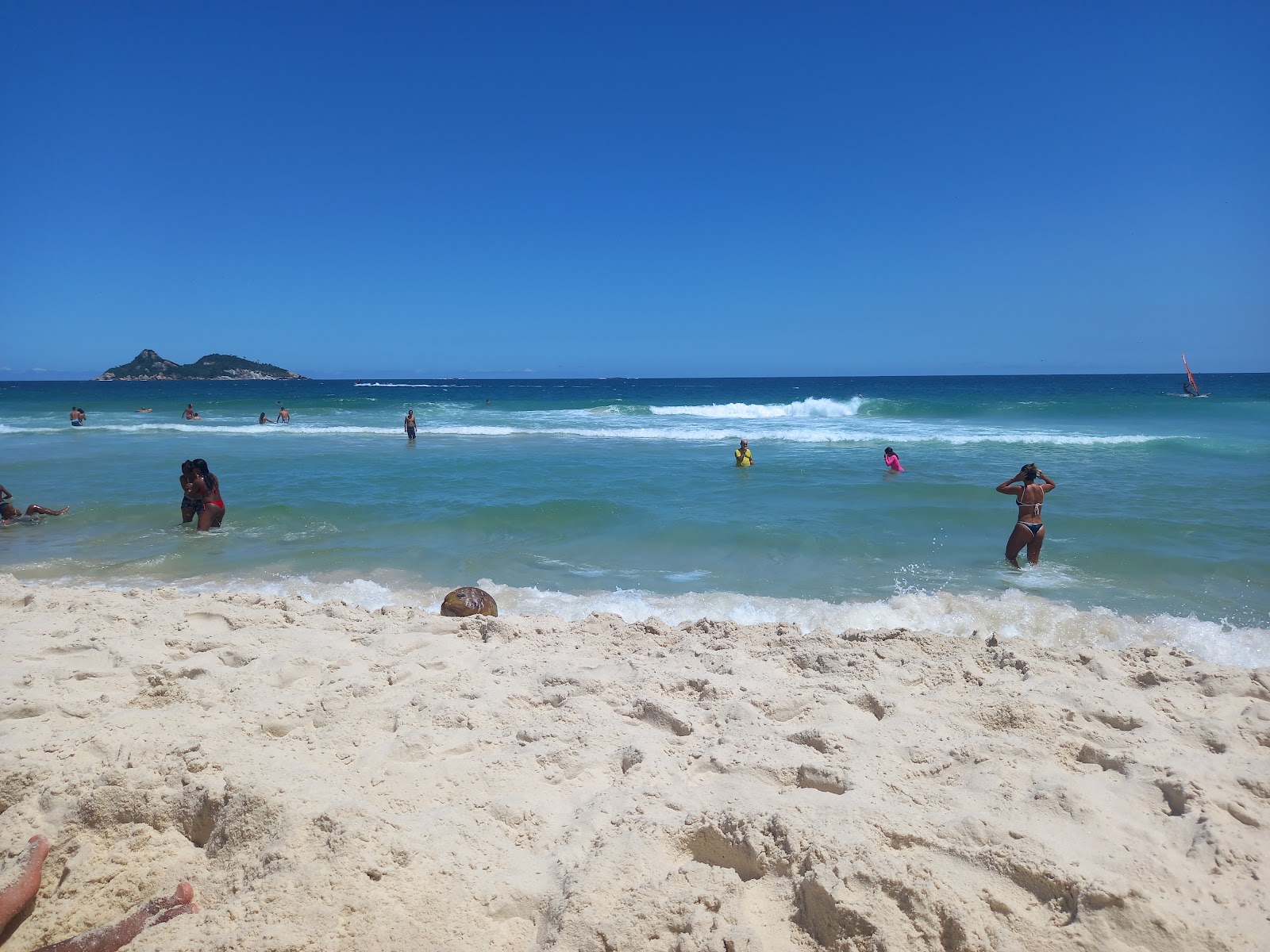 Photo of Barra da Tijuca Beach with very clean level of cleanliness