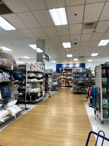 Department Store «Marshalls», reviews and photos, 2065 Verdugo Blvd, Montrose, CA 91020, USA