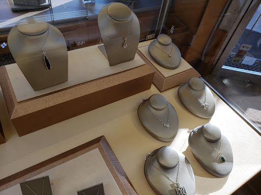 Jewelry Buyer «Bell Family Jewelers», reviews and photos, 40-21 Bell Blvd, Bayside, NY 11361, USA