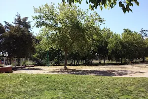 Parque San Alberto Hurtado image