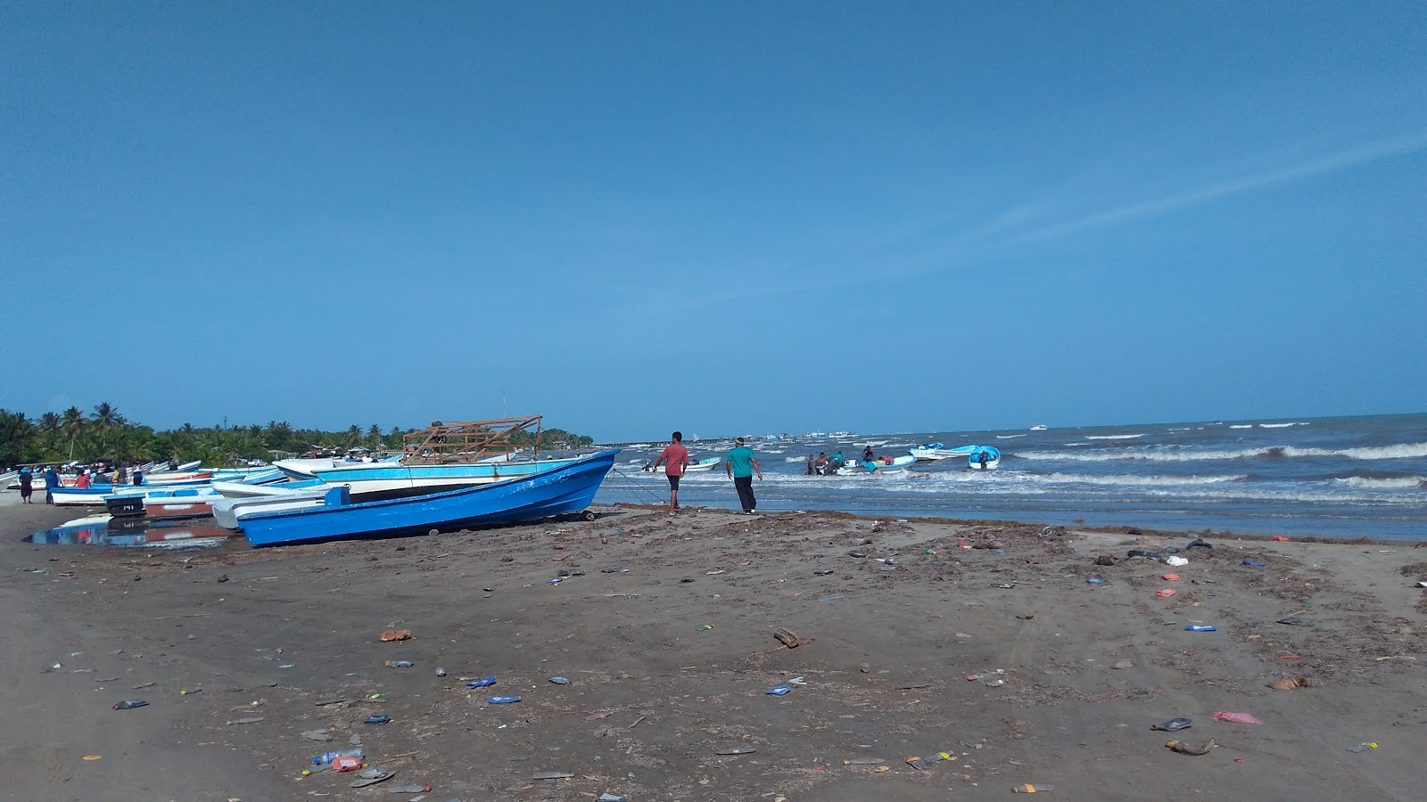 Foto de Praia La Bocanita com reto e longo