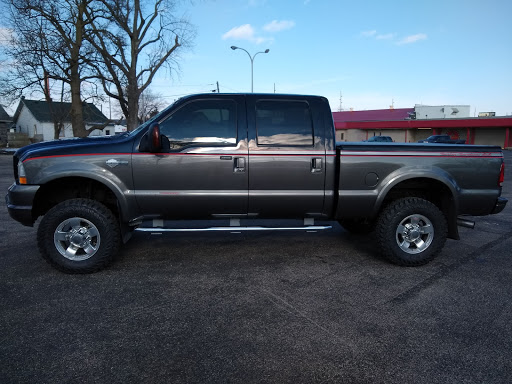 Tire Shop «Discount Tire Store - Muncie, IN», reviews and photos, 6210 W McGalliard Rd, Muncie, IN 47304, USA