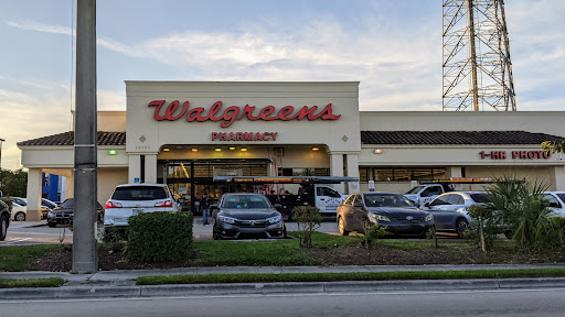 Walgreens, 18590 S Dixie Hwy, Cutler Bay, FL 33157, USA, 