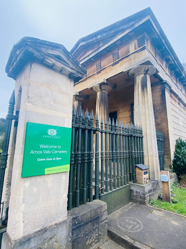 Reviews of Mausoleum of Ram Mohan Roy in Bristol - Museum