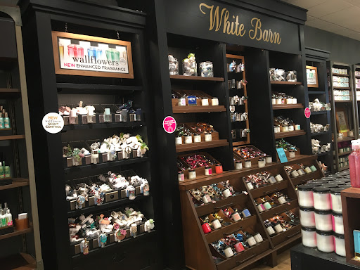 Beauty Supply Store «Bath & Body Works», reviews and photos, 10385 Dixie Hwy, Louisville, KY 40272, USA