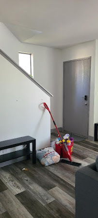 Dusty Haters Cleaning Services - Photo 3 - Car repair in , East Los Angeles