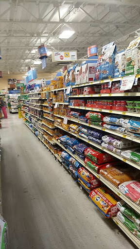 Pet Supply Store «PetSmart», reviews and photos, 15042 Summit Ave, Fontana, CA 92336, USA