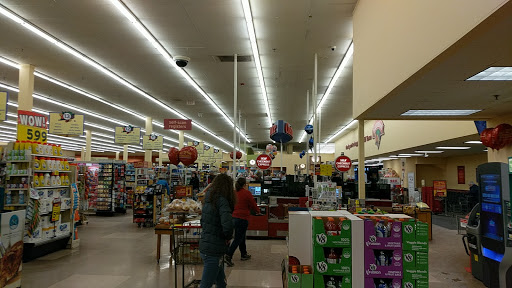 Grocery Store «Hannaford Supermarket», reviews and photos, 500 Stillwater Ave, Old Town, ME 04468, USA