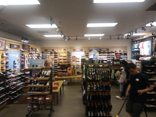 Shoe Store «Vans», reviews and photos, 1501 S Harbor Blvd, Fullerton, CA 92832, USA