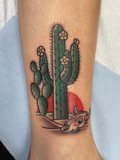 Explore small hawaii tattoo ideas, creative tattoo ideas in Glendale, available at Old West Tattoo
