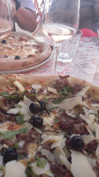 Pizza du Restaurant Le Basilic à Le Bugue - n°5