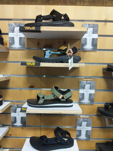 Outdoor Sports Store «Alabama Outdoors», reviews and photos, 3054 Independence Dr, Homewood, AL 35209, USA