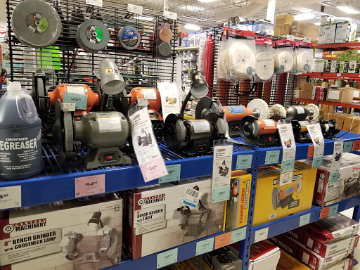 Hardware Store «Harbor Freight Tools», reviews and photos, 4600 Stadium Dr, Kalamazoo, MI 49008, USA