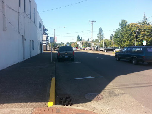 Barber Shop «Downtown Barbershop», reviews and photos, 194 SE Mill St, Dallas, OR 97338, USA