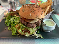 Hamburger du Restaurant La P'tite Pause à Rochefort - n°6