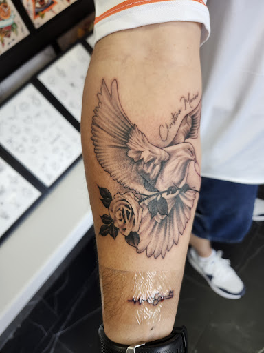 Explore harley davidson tattoo ideas, creative tattoo ideas in Las Vegas, available at Sapphire Tattoo Studio