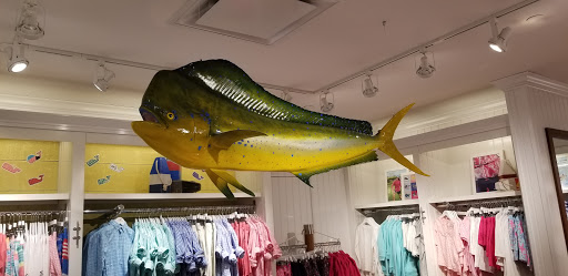 Clothing Store «Vineyard Vines», reviews and photos, 4700 Broadway St, Kansas City, MO 64112, USA