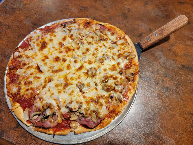 #12 best pizza place in Green Bay - Gallagher's Pizza - West