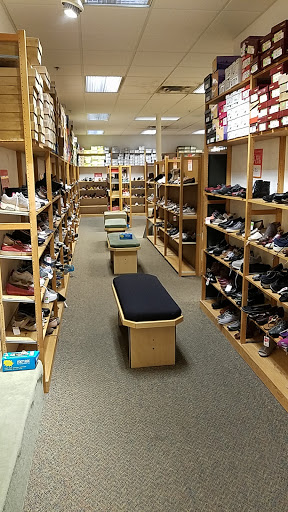 Shoe Store «Schuler Shoes: Saint Louis Park», reviews and photos, 5201 Excelsior Blvd, St Louis Park, MN 55416, USA