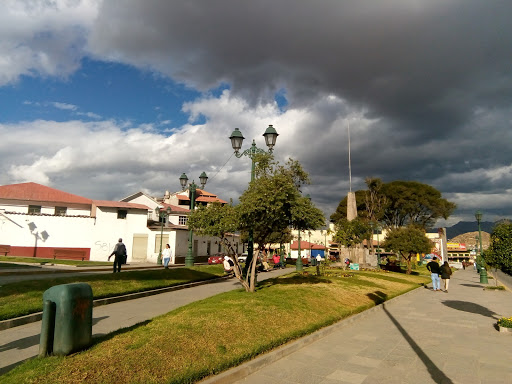 Parque Orellana Pumaqchupan