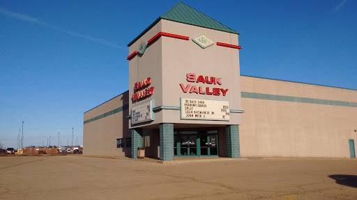 Movie Theater «AMC Classic Sauk Valley 8», reviews and photos, 4110 30th St, Sterling, IL 61081, USA