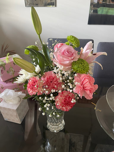 Florist «Creative flowers n decor», reviews and photos, 8 Manetto Hill Rd, Plainview, NY 11803, USA