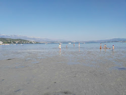 Rezanska plaza II'in fotoğrafı küçük koy ile birlikte