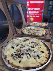 Plats et boissons du Pizzeria La Pizz'A Toute Heure à La Londe-les-Maures - n°15