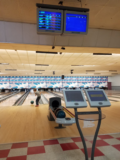 Bowling Alley «Blue Valley Lanes Inc», reviews and photos, 495 E Moorestown Rd, Wind Gap, PA 18091, USA