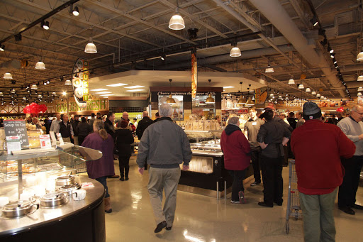 Grocery Store «Strack & VanTil Food Market», reviews and photos, 2168 W US Hwy 30, Valparaiso, IN 46385, USA