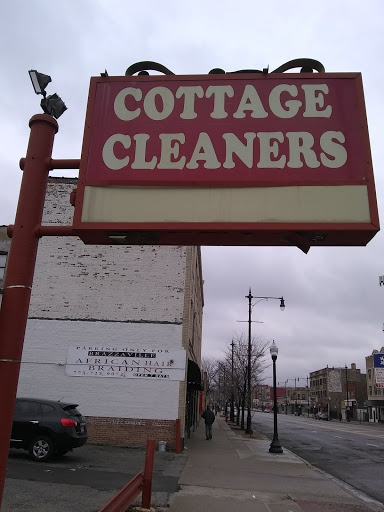 Dry Cleaner «Cottage Cleaners», reviews and photos, 8111 S Cottage Grove Ave, Chicago, IL 60619, USA