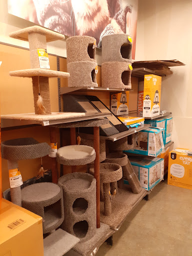Pet Supply Store «Petco Animal Supplies», reviews and photos, 860 Broadway, New York, NY 10003, USA