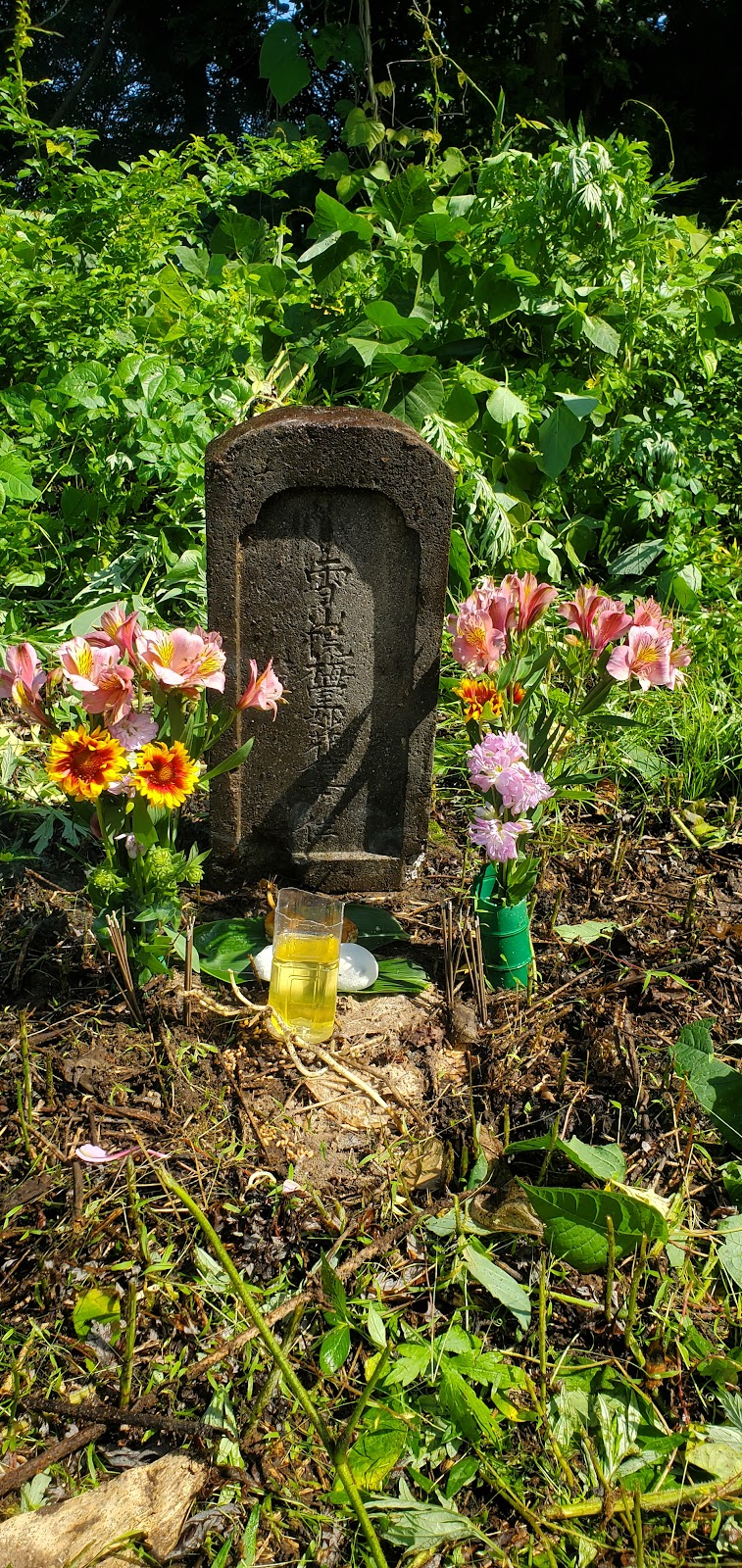 舊棚倉藩士 中嶋仲助の母 墓碑