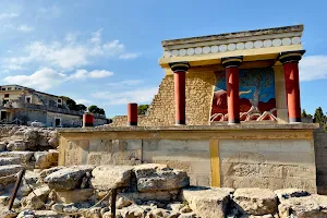Knossos Palace image