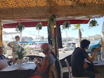 Atmosphère du Restaurant Le Perroquet à La Ciotat - n°12